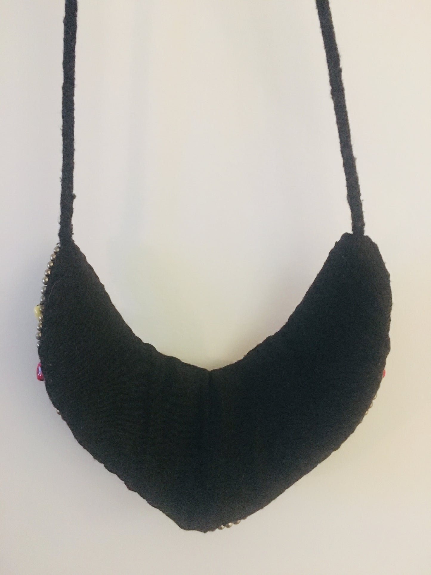 Shell Beads Fabric Necklace