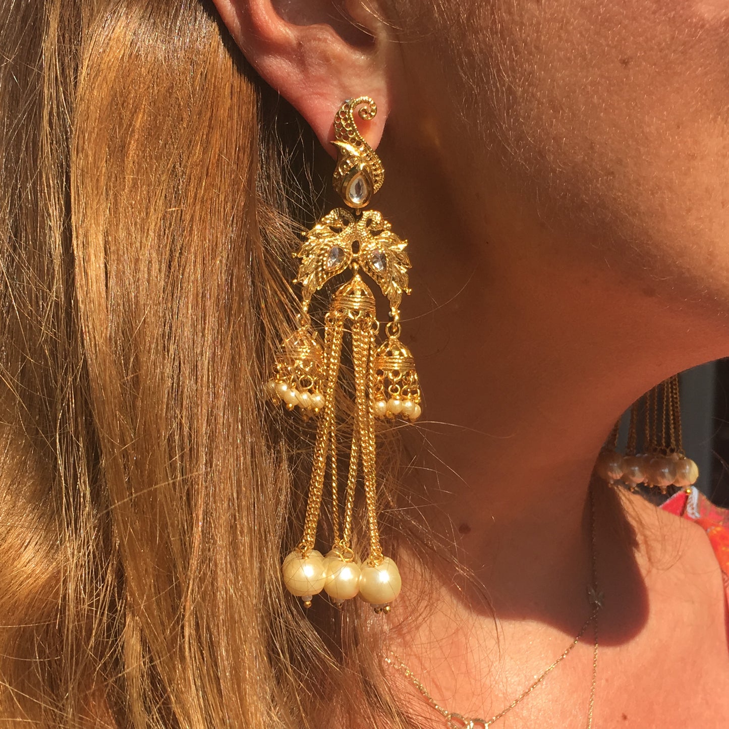 Navilu Pearl Dangle Earrings 🦚