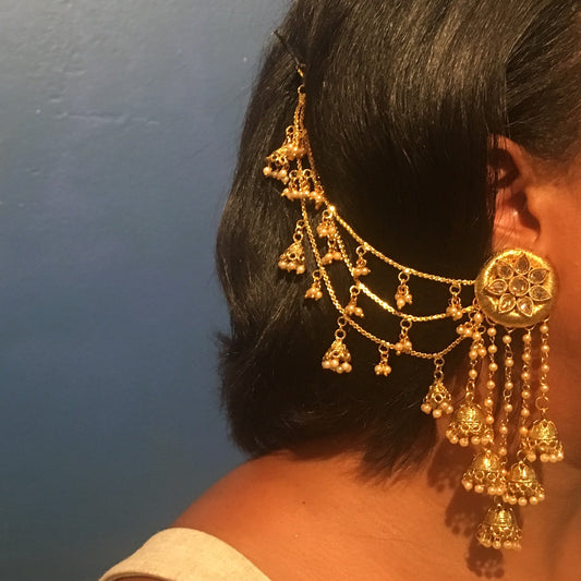 Dangling Huvu Gante Earrings with Hair Chain