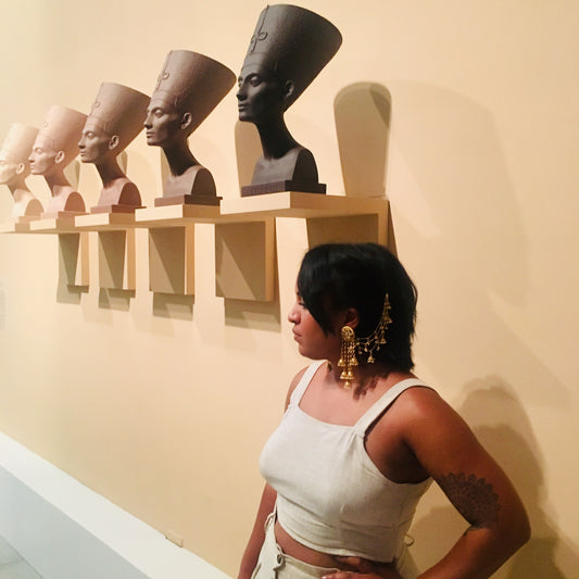 Dangling Huvu Gante Earrings with Hair Chain